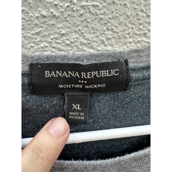 Banana Republic Mens Shirt Size XL Moisture Wicking Short Sleeve Gray - Picture 3 of 9